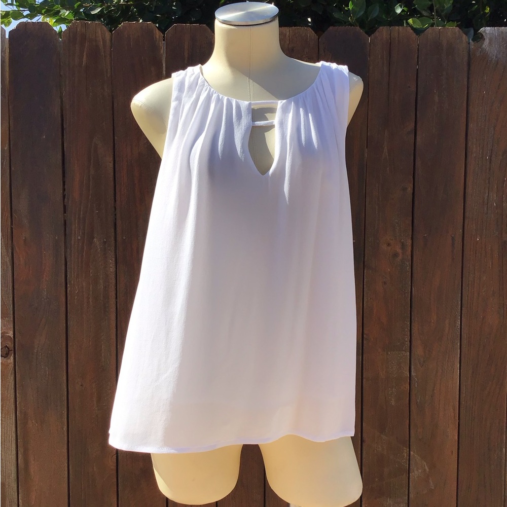 Forever 21 White Keyhole Blouse Item #214